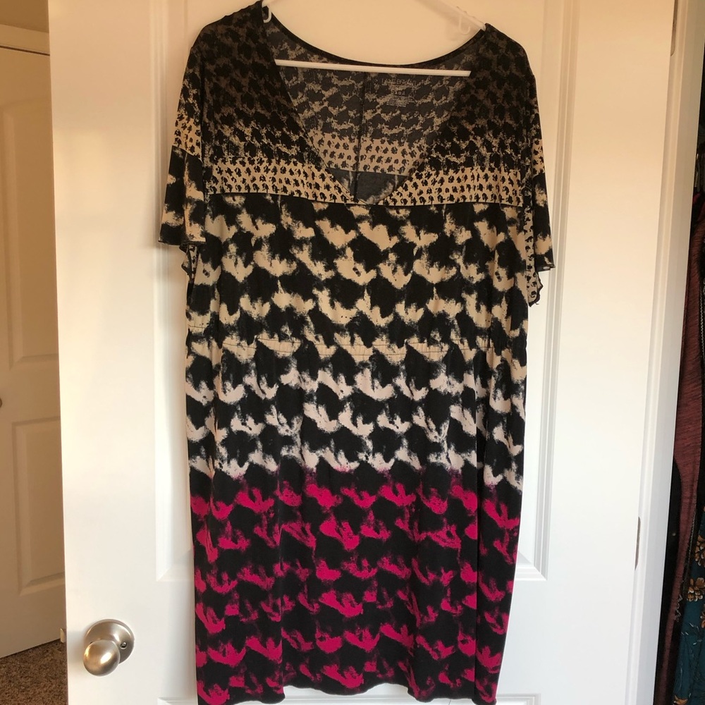 Lane Bryant Black Cream and Fuchsia Tie-Dye Tiered Midi Dress - Picture 6 of 15
